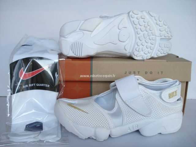 Nouveau 2011 Magnifiques Baskets Nike Shox Rift Blanche